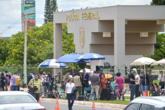 Jair Bolsonaro foi preso preventivamente e levado à Superintendência da PF -  (crédito: Ed Alves)