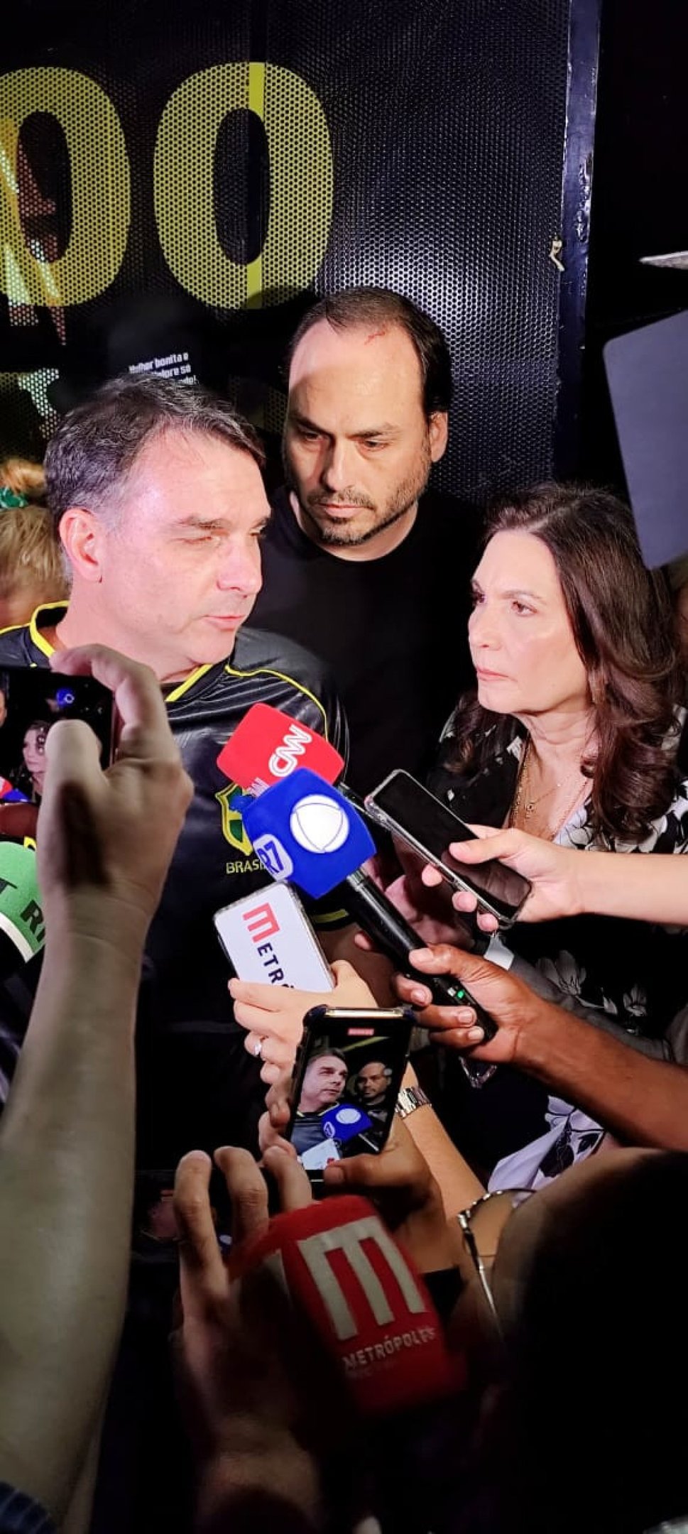 Vig&iacute;lia na noite deste s&aacute;bado (22/11), ap&oacute;s pris&atilde;o do ex-presidente Jair Bolsonaro (PL)