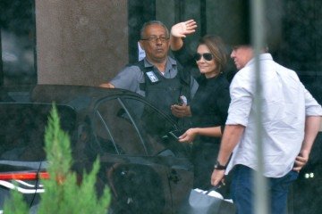 Michelle se manifesta após ida de Bolsonaro à Papudinha, mas apaga post -  Ed Alves/CB