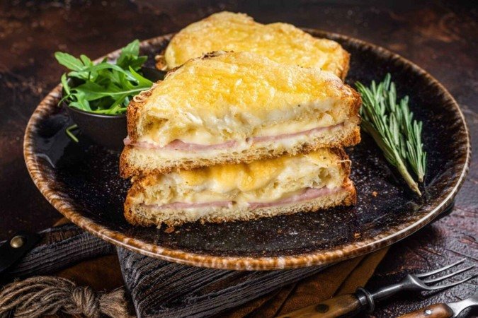 Croque monsieur (Imagem: Mironov Vladimir | Shutterstock) - (crédito: EdiCase) Croque monsieur (Imagem: Mironov Vladimir | Shutterstock) - (crédito: EdiCase)