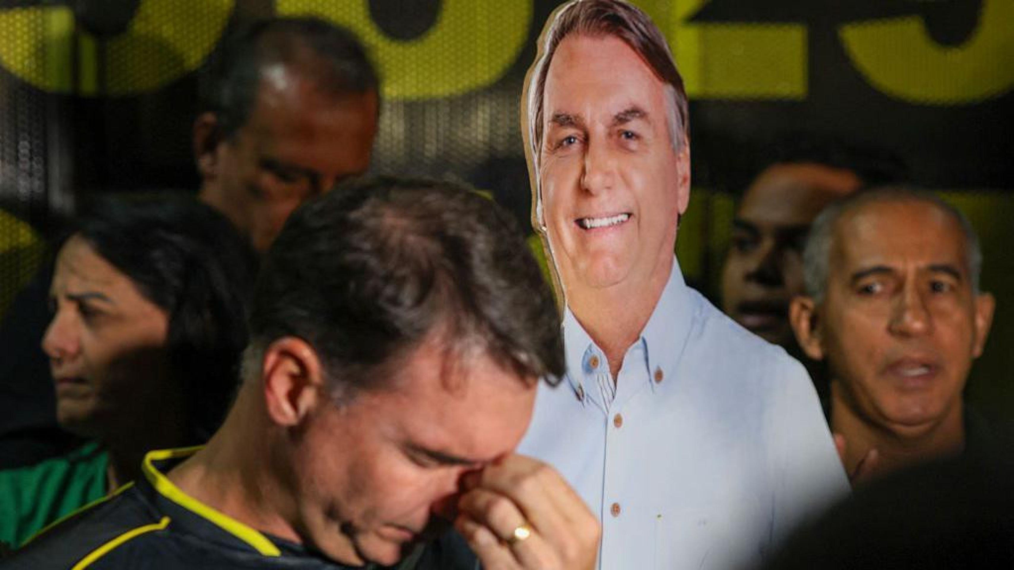Bolsonaro diz que violou tornozeleira por 'paranoia' e 'alucinação' causadas por remédios e nega que quisesse fugir