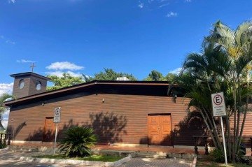 Integralmente construído em madeira, templo foi fundado em 1959 pelo frei dominicano Marcos Lacerda -  (crédito: Lara Costa/CB)