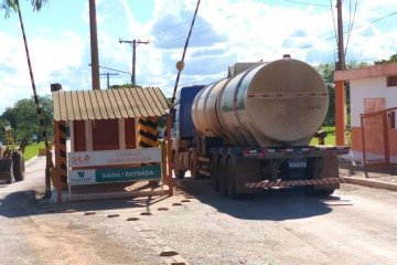 A Usina de Tratamento Mecânico Biológico (UTMB) funciona há 39 anos na QNP 24 e produz mais de 20 mil toneladas de composto orgânico -  (crédito: Luiz Fellipe Alves/ CB/DA Press)