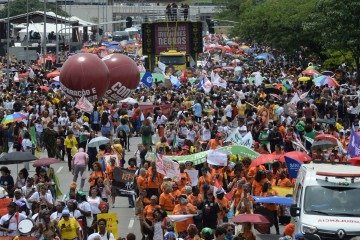 25/11/2025 Crédito: Marcelo Ferreira/CB/D.A Press. Brasil. Brasília - DF - Esplanada dos Ministérios, Marcha das Mulheres Negras. - (crédito: Marcelo Ferreira/CB/D.A Press) 25/11/2025 Crédito: Marcelo Ferreira/CB/D.A Press. Brasil. Brasília - DF - Esplanada dos Ministérios, Marcha das Mulheres Negras. - (crédito: Marcelo Ferreira/CB/D.A Press)