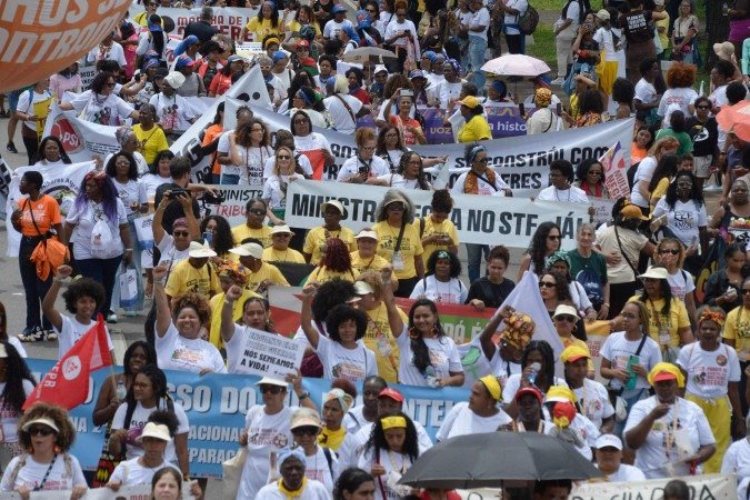 Uma das propostas é a definição de prazos e metas numéricas para ampliar a presença de mulheres, em toda a diversidade, na política - (crédito: Marcelo Ferreira/CB/D.A Press) Uma das propostas é a definição de prazos e metas numéricas para ampliar a presença de mulheres, em toda a diversidade, na política - (crédito: Marcelo Ferreira/CB/D.A Press)