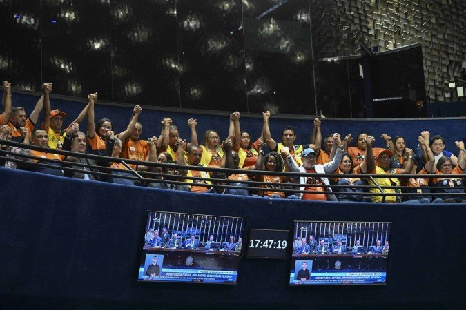  Plen..rio do Senado Federal durante sess..o deliberativa ordin..ria. Ordem do dia. ..Na pauta, PLP 185/2024 que 