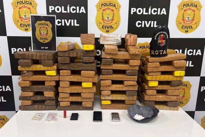 Drogas apreendidas na residência -  (crédito: PCDF/Divulgação)