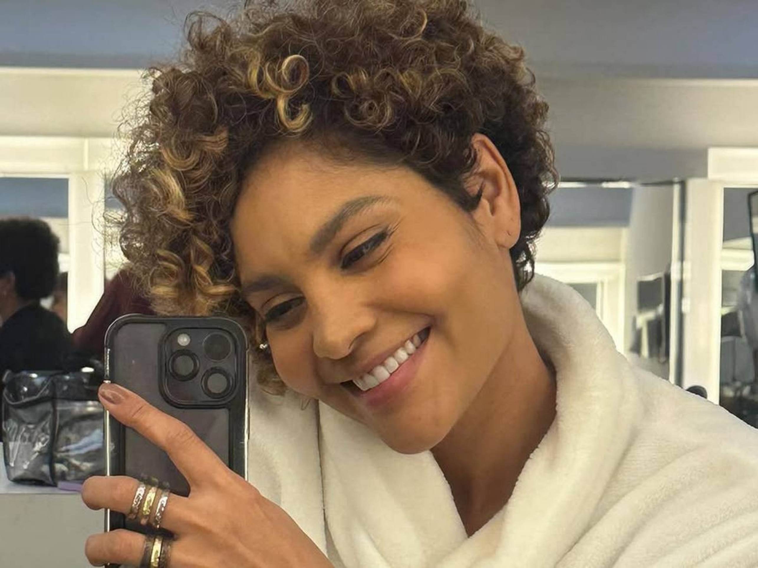 Atriz de Três Graças revela planos de ser mãe e expõe decisão íntima