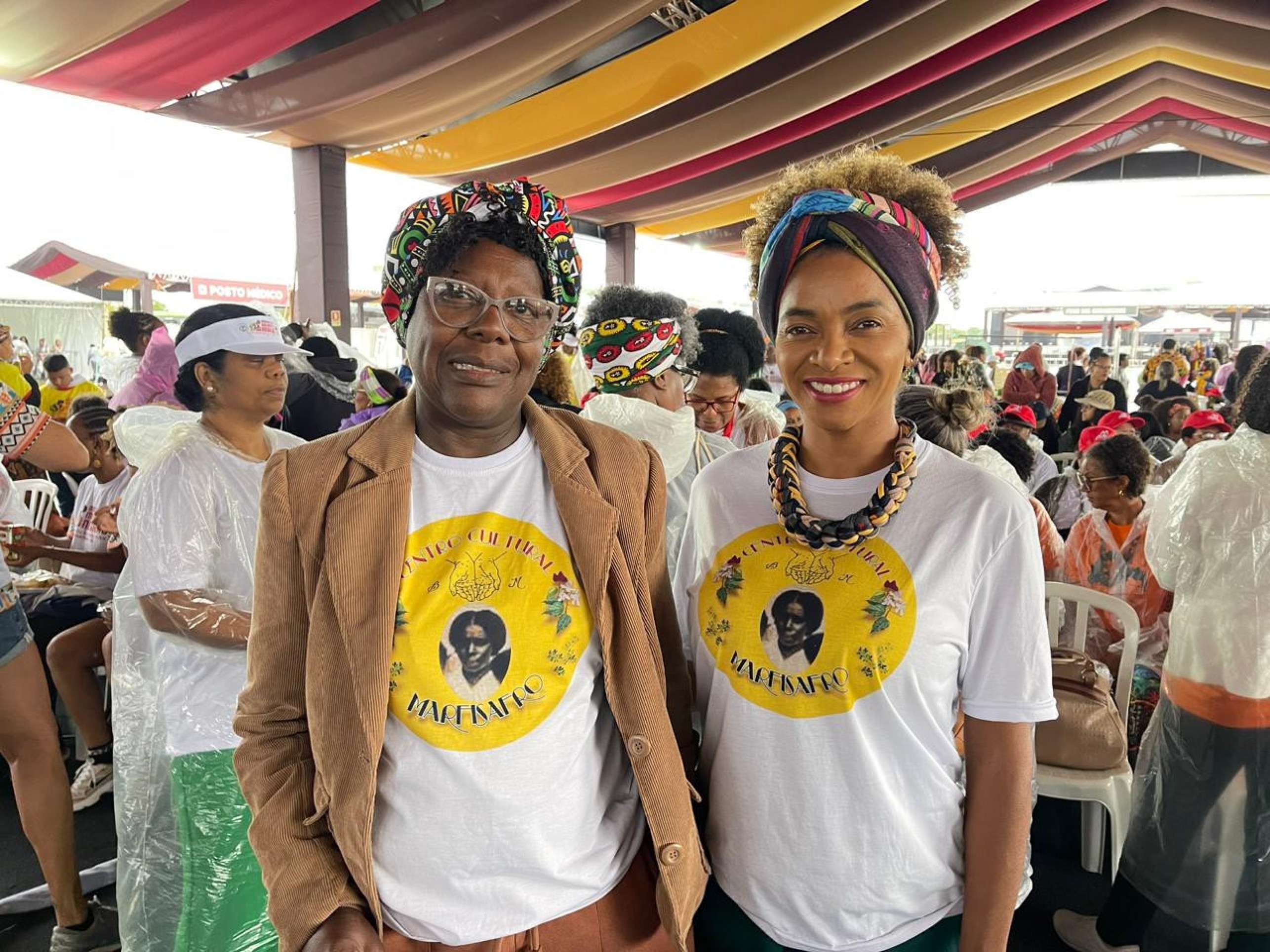 Geralda Marfisa, 70, e Paula Felizberto, 40, v&ecirc;m de Cambuquira, cidade do sul de Minas