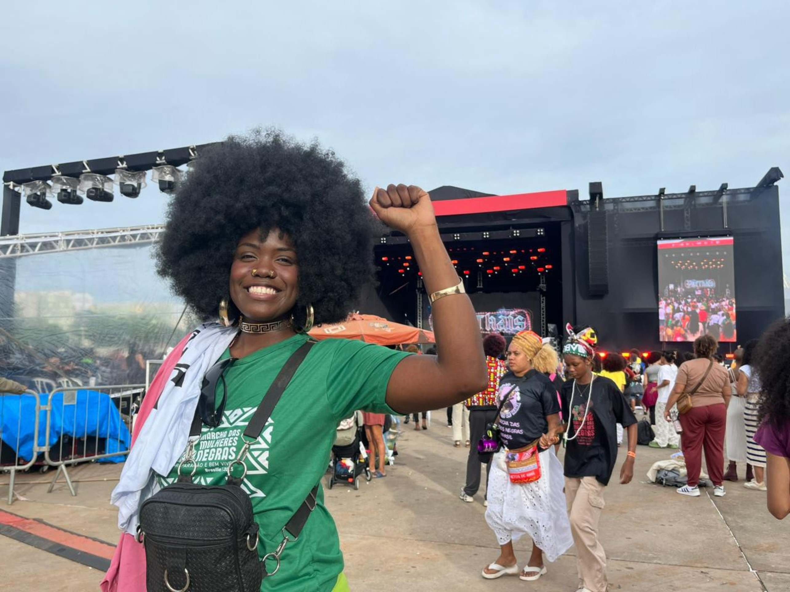 Kris Davis é influenciadora digital sobre negritude