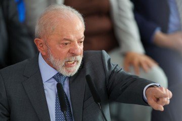 Lula não citou nomes, mas disse que sugeriu aos EUA prisão de Ricardo Magro, dono do Grupo Refit, acusado de fraudar importação de combustíveis - (crédito: Fabio Rodrigues-Pozzebom/ Agência Brasil) Lula não citou nomes, mas disse que sugeriu aos EUA prisão de Ricardo Magro, dono do Grupo Refit, acusado de fraudar importação de combustíveis - (crédito: Fabio Rodrigues-Pozzebom/ Agência Brasil)