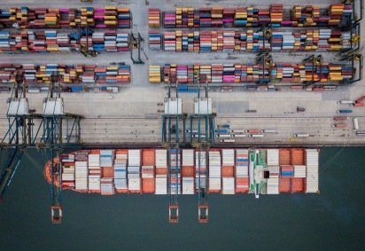 Projetado para 3,5 milhões de contêineres por ano, o futuro Tecon Santos 10 vai exigir investimentos de R$6 bilhões em obras e equipamentos. -  (crédito:      )