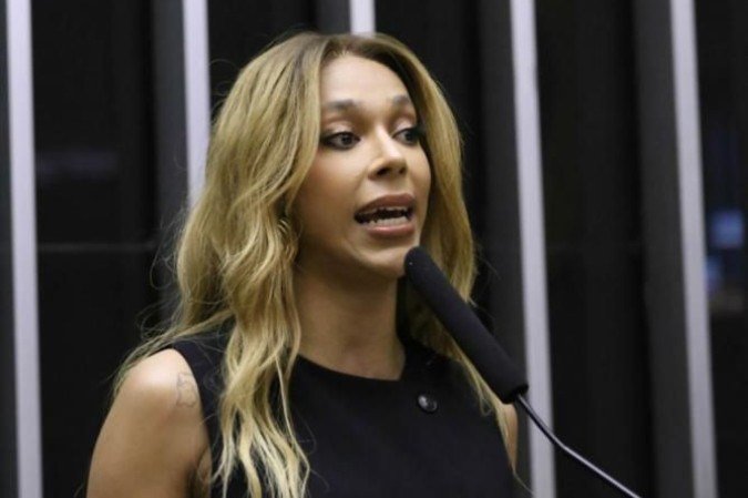 Comissão na Câmara aprova projetos que ampliam direitos das mulheres