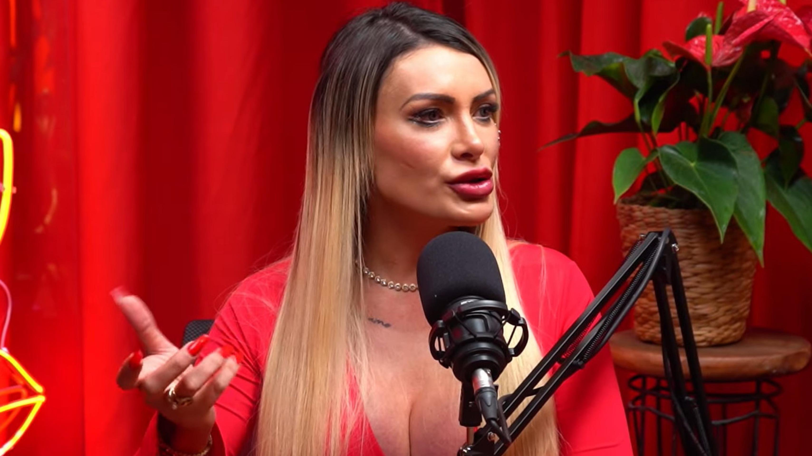 Andressa Urach expõe intimidade com famoso e garante: 'Pior que o Neymar'