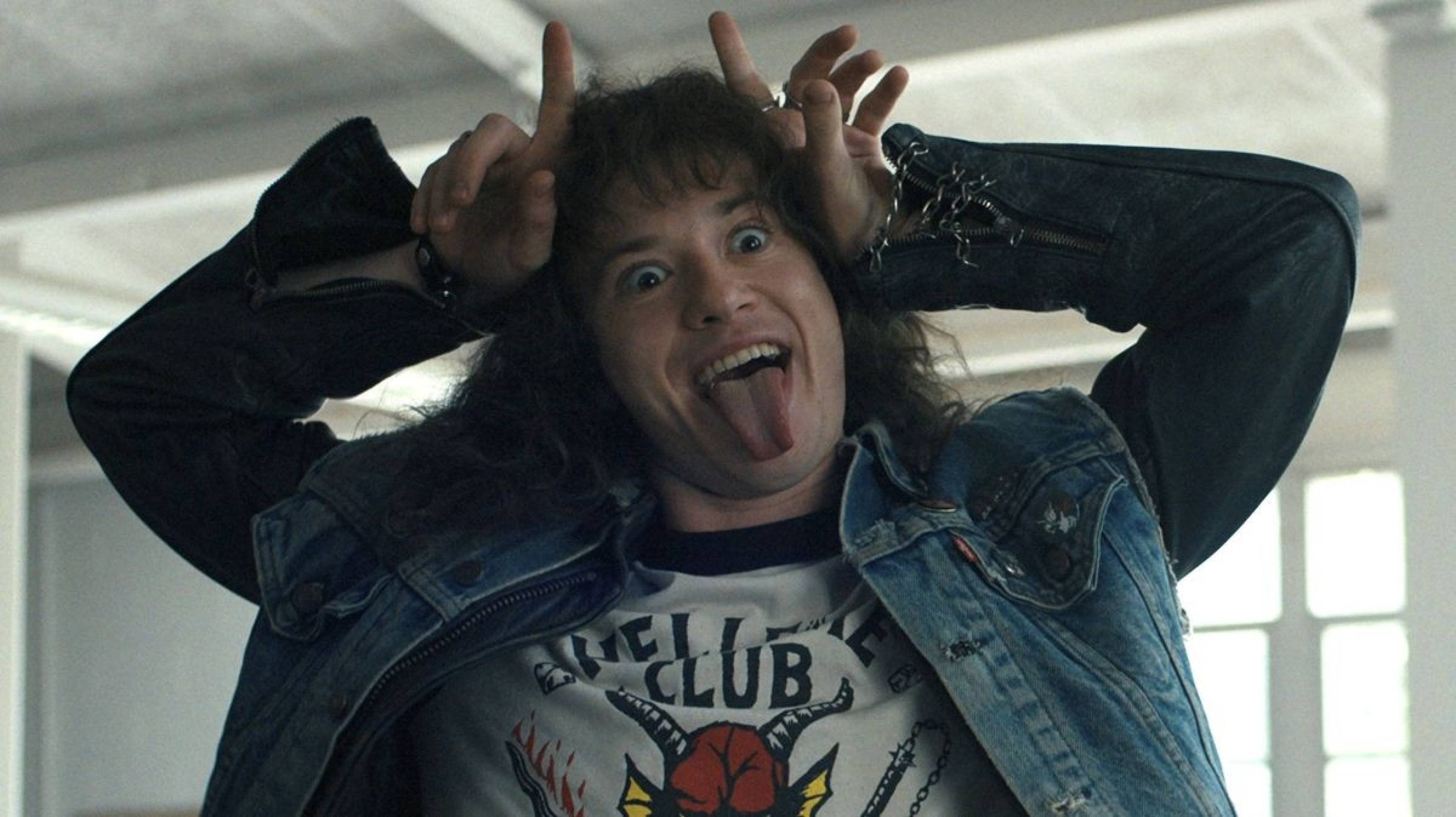  Joseph Quinn como Eddie Munson