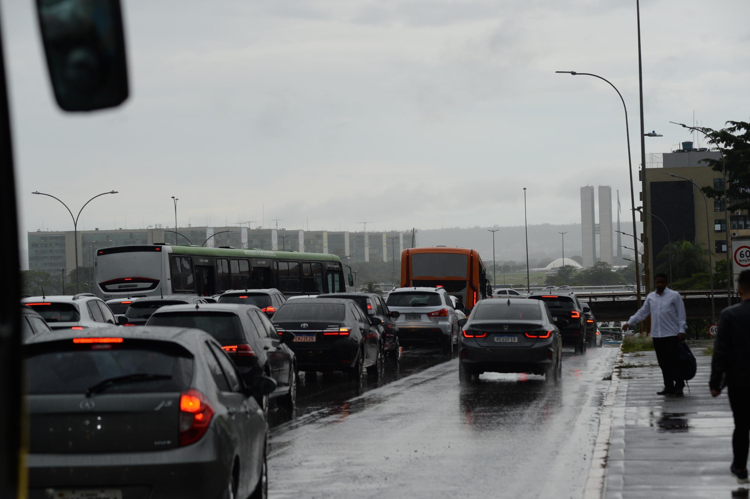 IPVA 2026 DF: saiba como consultar valores e pagar com desconto máximo