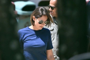 A ex-primeira-dama se manifestou após o senador Flávio Bolsonaro (PL-RJ), pré-candidato ao Planalto, citá-la como provável concorrente ao Senado Federal - (crédito: Evaristo Sá/AFP) A ex-primeira-dama se manifestou após o senador Flávio Bolsonaro (PL-RJ), pré-candidato ao Planalto, citá-la como provável concorrente ao Senado Federal - (crédito: Evaristo Sá/AFP)