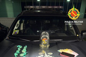 Mulher e traficante são presos com drogas em Ceilândia -  (crédito: PMDF)