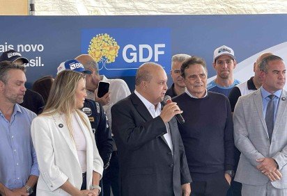 Ibaneis Rocha reabre oficialmente o Autódromo Internacional de Brasília