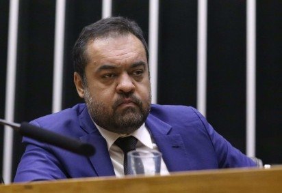 A ausência foi comunicada previamente à comissão sob a justificativa de que ele cumpre compromissos oficiais fora do país -  (crédito: Kayo Magalhães/Câmara dos Deputados) -A ausência foi comunicada previamente à comissão sob a justificativa de que ele cumpre compromissos oficiais fora do país -  (crédito: Kayo Magalhães/Câmara dos Deputados)