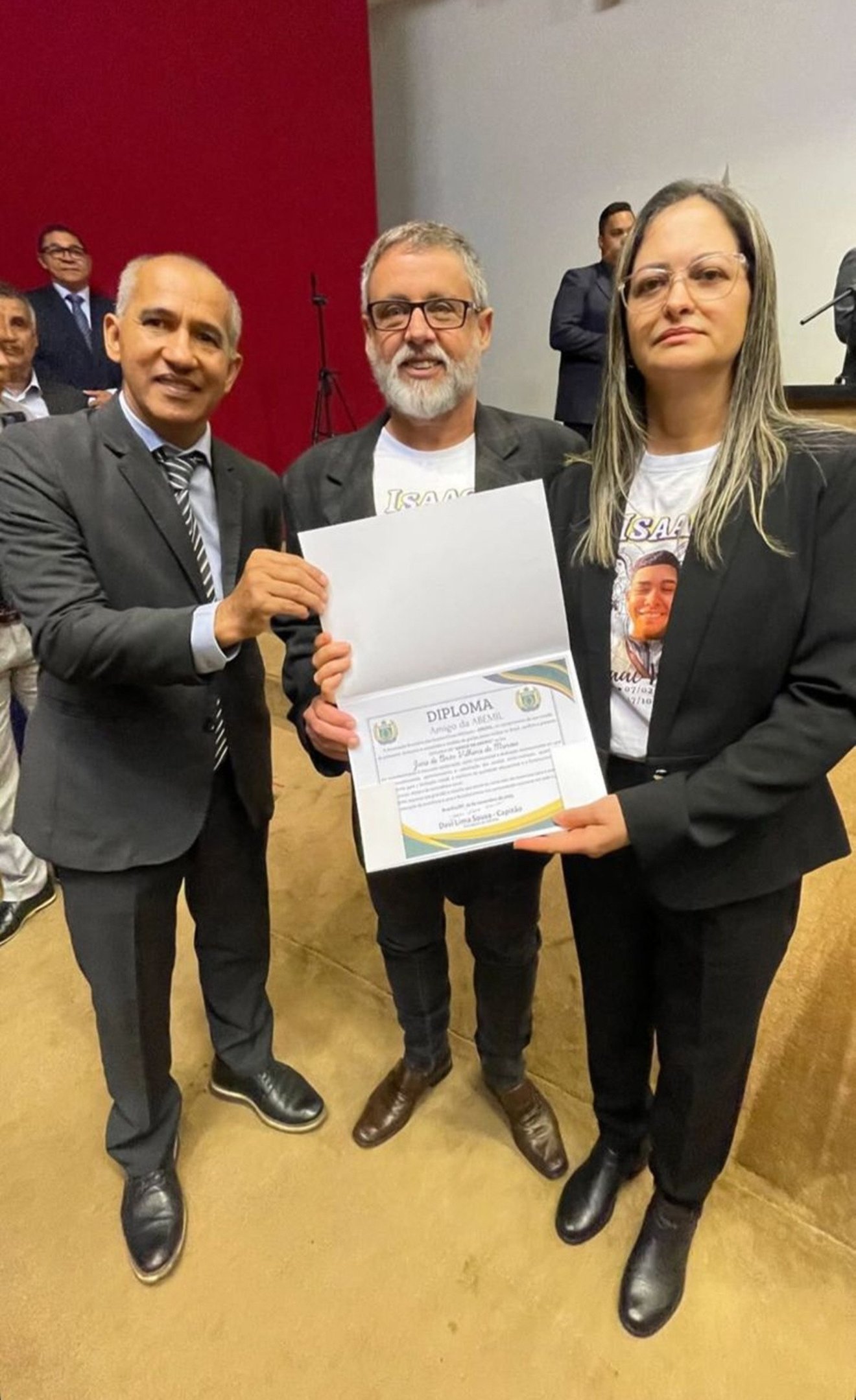 Jane homenageada em evento da Associa&ccedil;&atilde;o Brasileira de Educa&ccedil;&atilde;o C&iacute;vico-Militar (Abemil), na ter&ccedil;a-feira