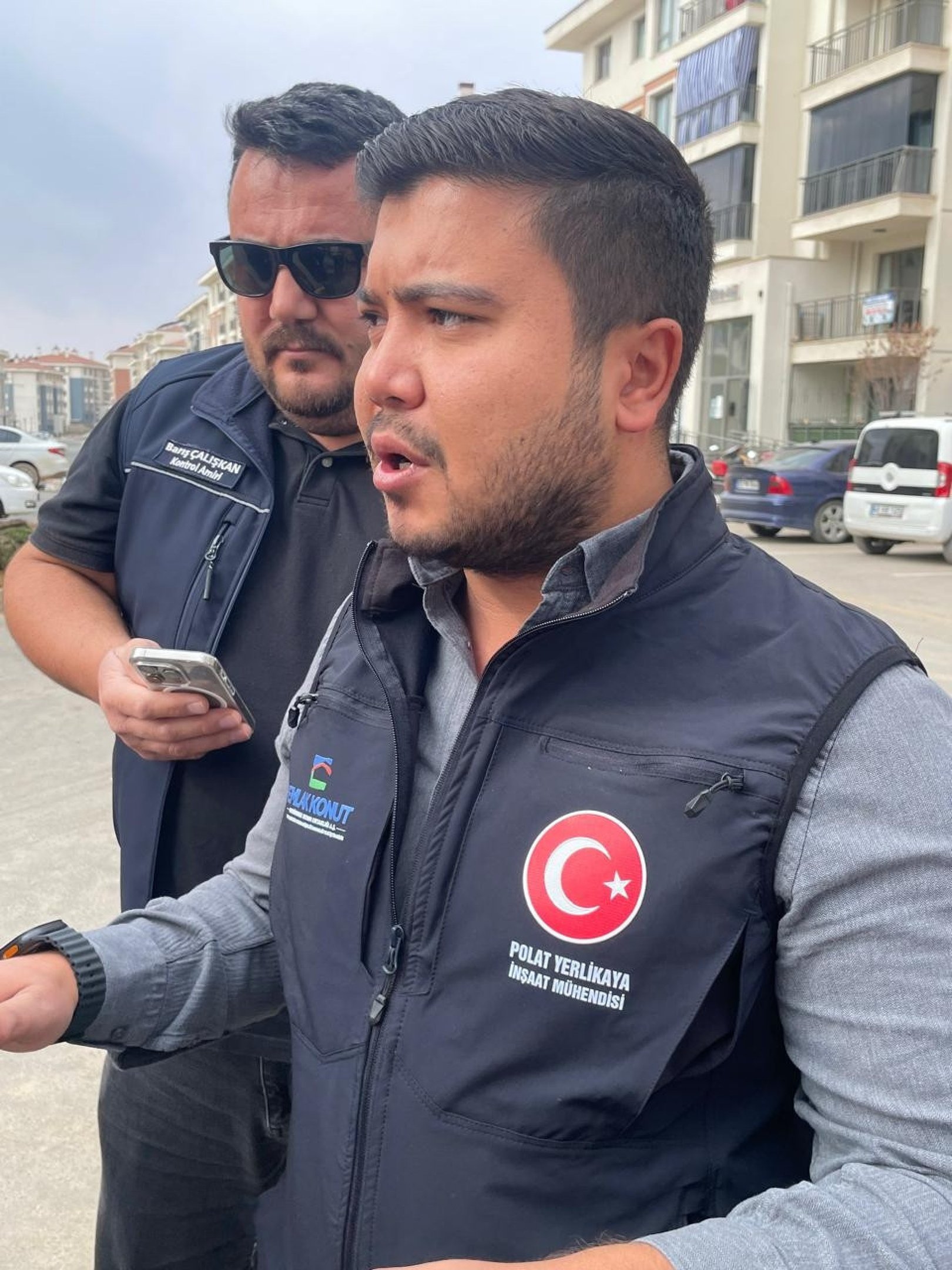 Polat Yerlikaya. Engenheiro. Turquia