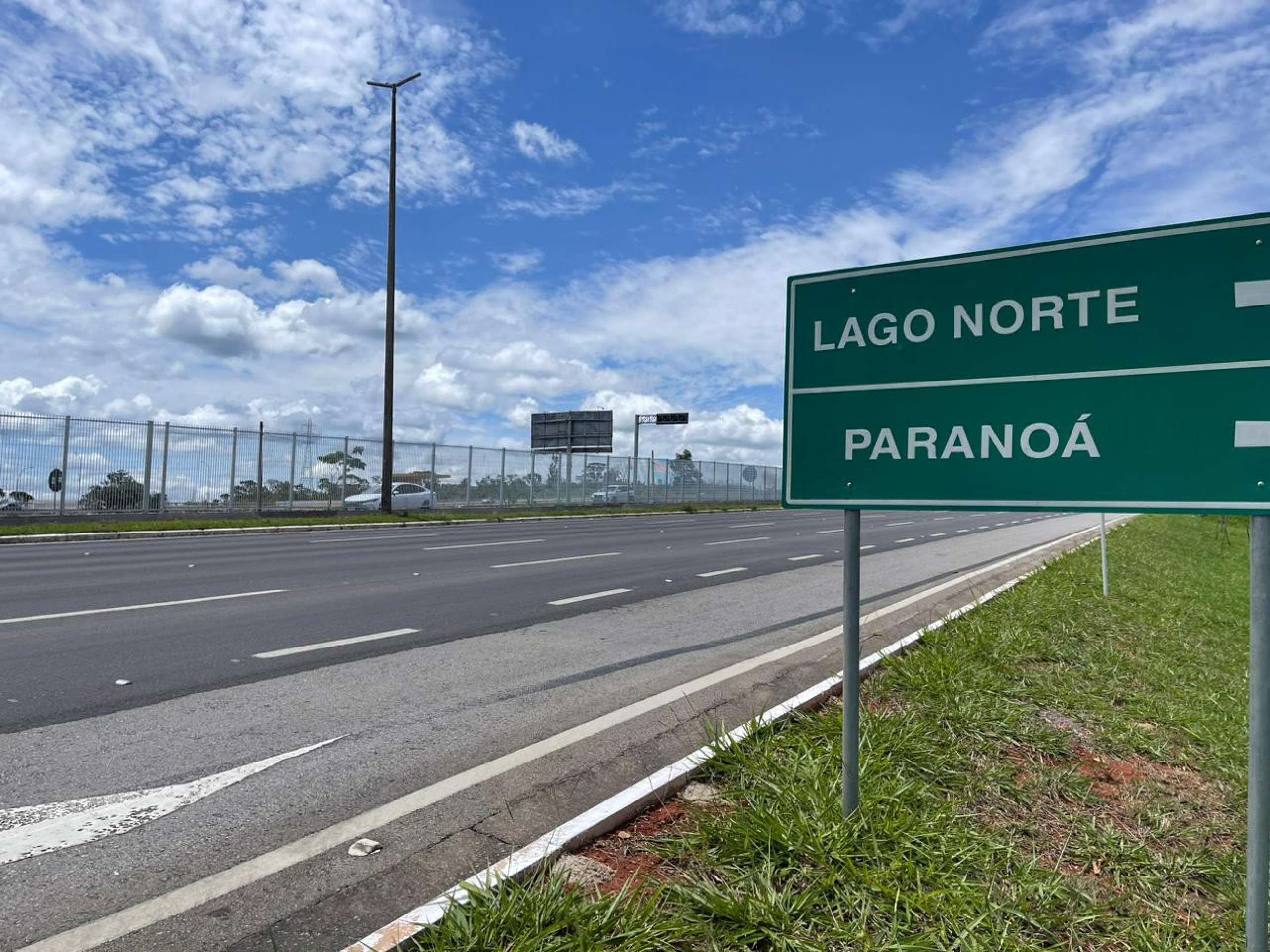 DER instala gradis na Ponte do Bragueto para impedir travessias de pedestres 