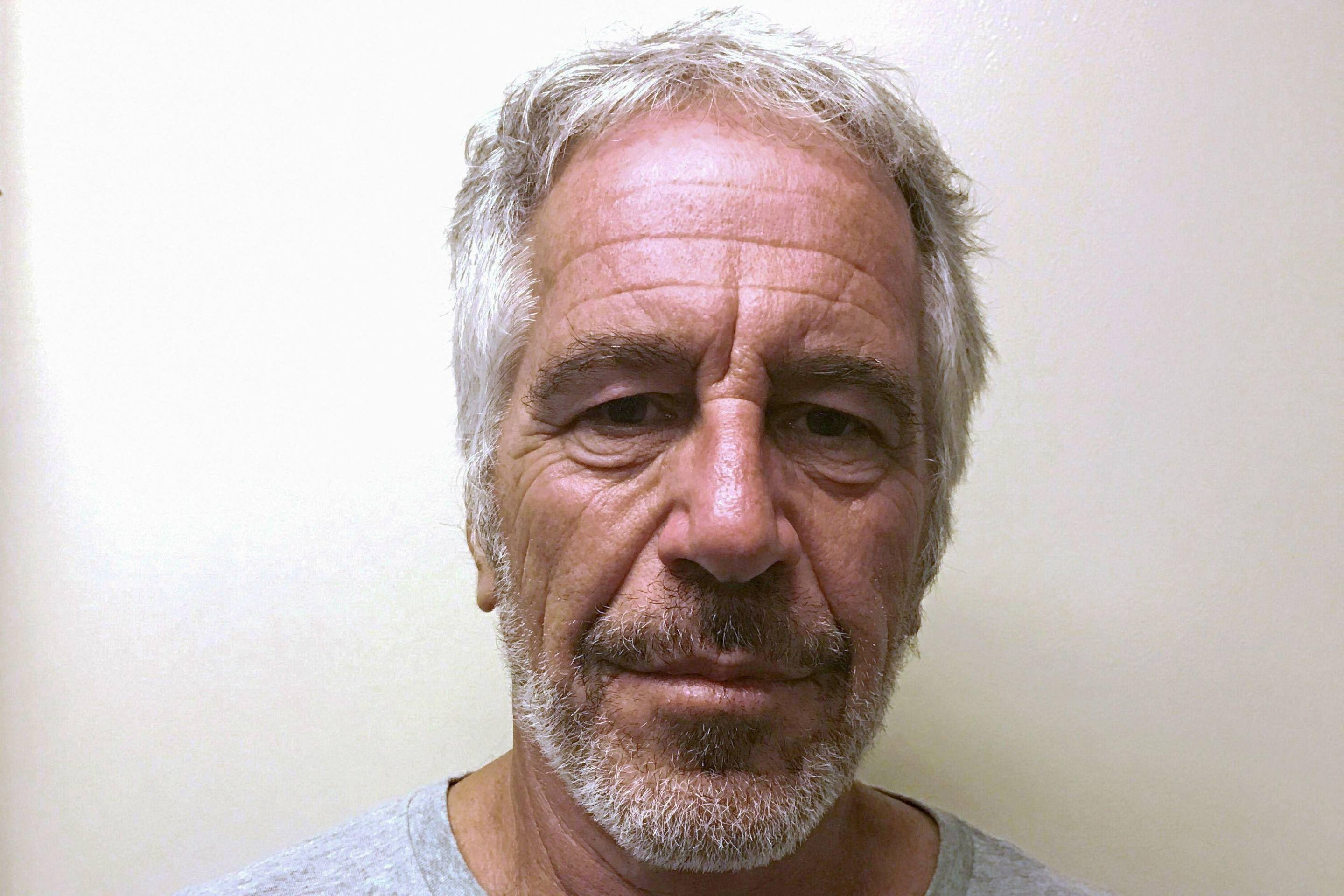 Por que os ricos e poderosos não conseguiam dizer não a Epstein