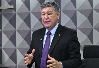 O presidente da CPMI do INSS, senador Carlos Viana (Podemos-MG), afirmou receber a decis&atilde;o com "indigna&ccedil;&atilde;o profunda" -  (crédito: Waldemir Barreto / Ag&ecirc;ncia Senado)