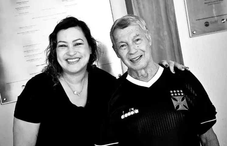 Nas redes sociais, a diretora-tesoureira da OAB/DF, Raquel Cândido, homenageou o pai -  (crédito: Reprodução/Instagram)