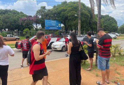 Devido a prova do PAS, os concurseiros tiveram que descobrir o novo local das provas faltando poucas horas para o certame -  (crédito: Jailson Sena/Especial para o Correio/D.A Press)