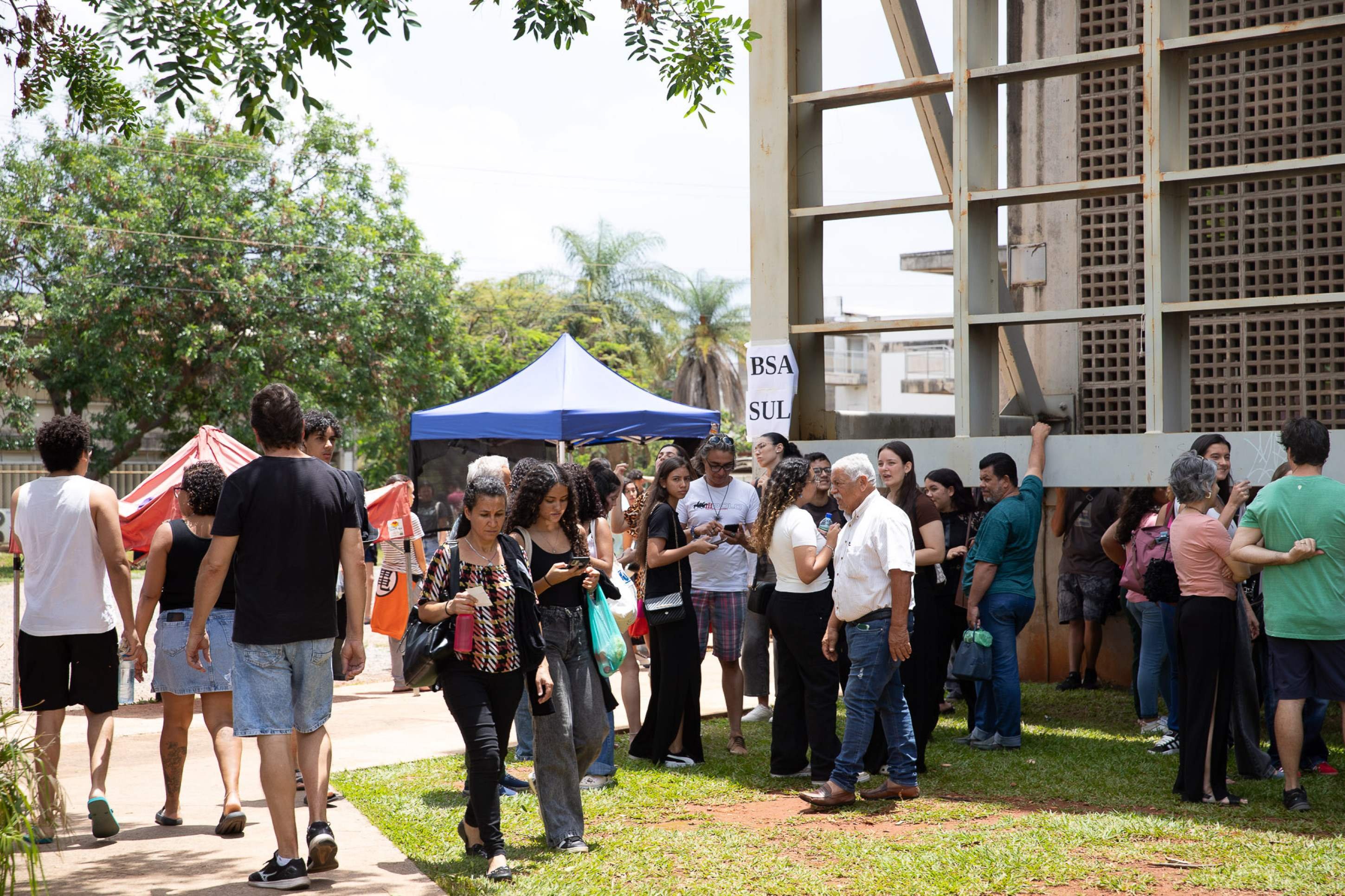 Estudantes chegaram cedo para fazer PAS 3
