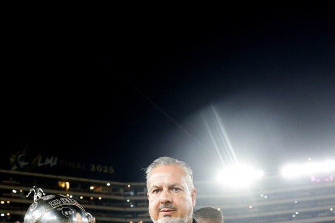 José Boto Comemora o título do Flamengo na Libertadores