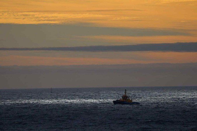 A onda de tsunami causou inundações na cidade russa de Severo-Kurilsk após o terremoto de magnitude 8,8 na costa da península de Kamchatka -  (crédito: Getty Images)