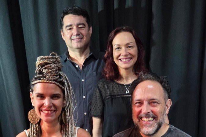  
    Clarice(a)nas
Diretor: Marcus Mota. Com Gisele Pires (piano) e Camila Guerra (atriz). Amanhã, domingo e terça, às 20h, no Teatro Mifásol-Lá (CRS 503, Bloco C, Loja 49 – Entrada W2 Sul). Ingressos gratuitos
 -  (crédito: Divulgação)