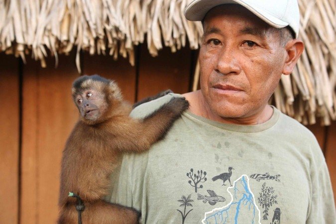  Iaut Arara, indígena da Terra Indígena Cachoeira Seca, Terra do Meio, Pará, mestre em notório saber da Universidade Federal da Bahia (UFBA)