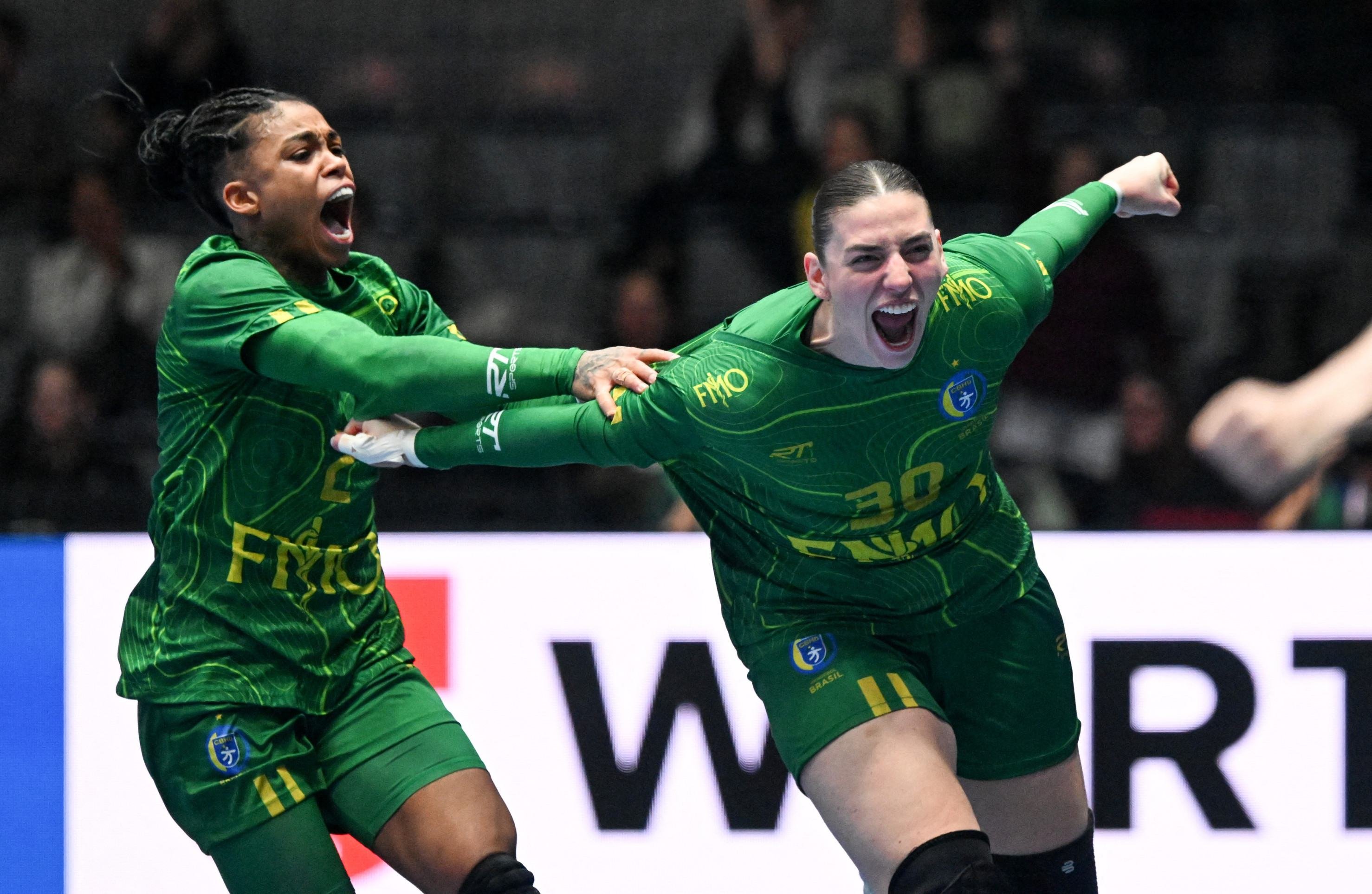 Mundial de Handebol:  Brasil derrota a Suécia e avança à próxima fase