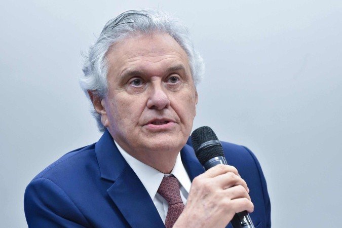 Caiado divulgou nota logo após o anúncio, adotando tom de respeito à decisão da família Bolsonaro, mas deixando claro que não pretende recuar -  (crédito: Zeca Ribeiro / Câmara dos Deputados)