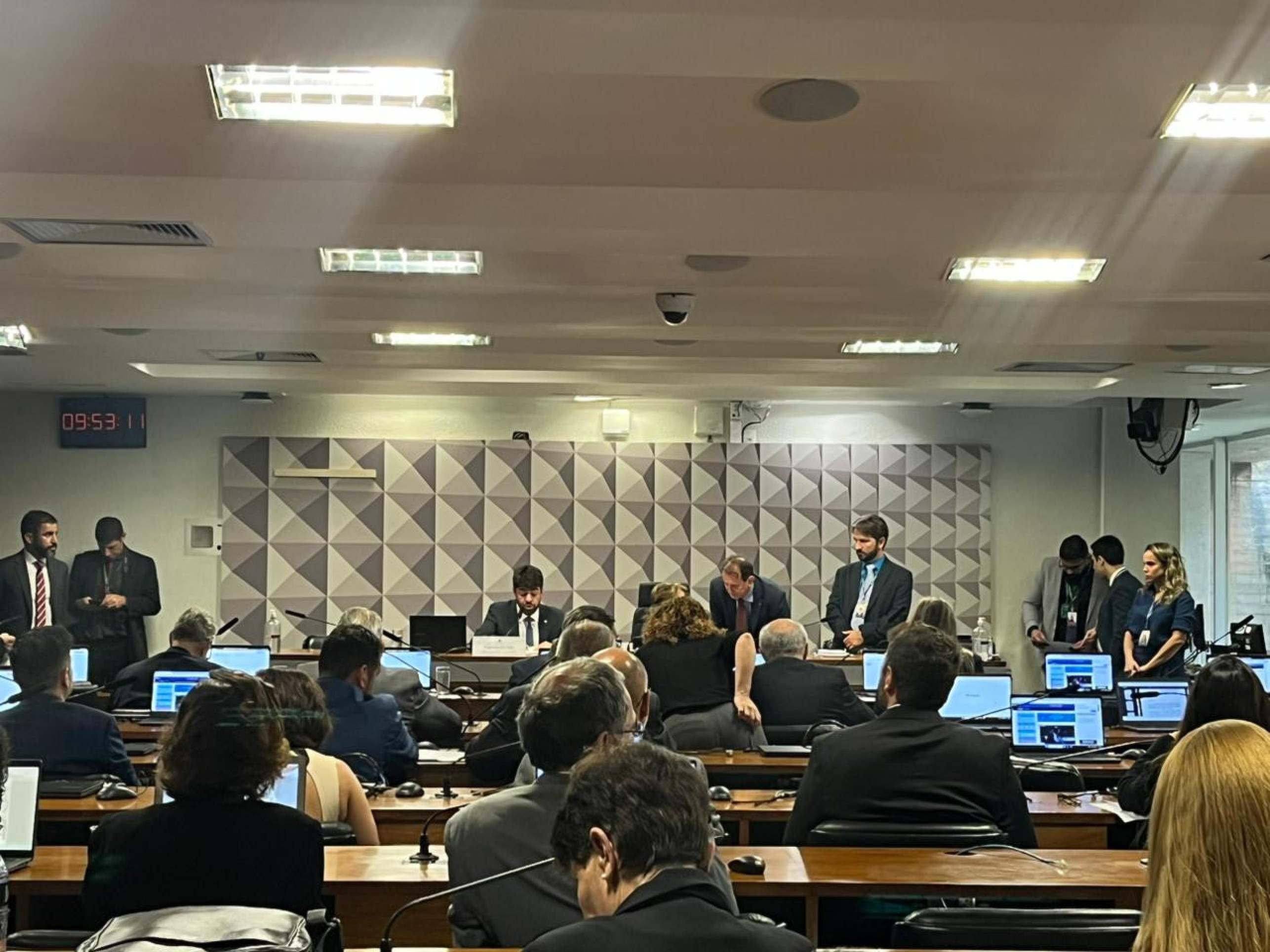 Comissão da Câmara vota regras da Licença Ambiental Especial