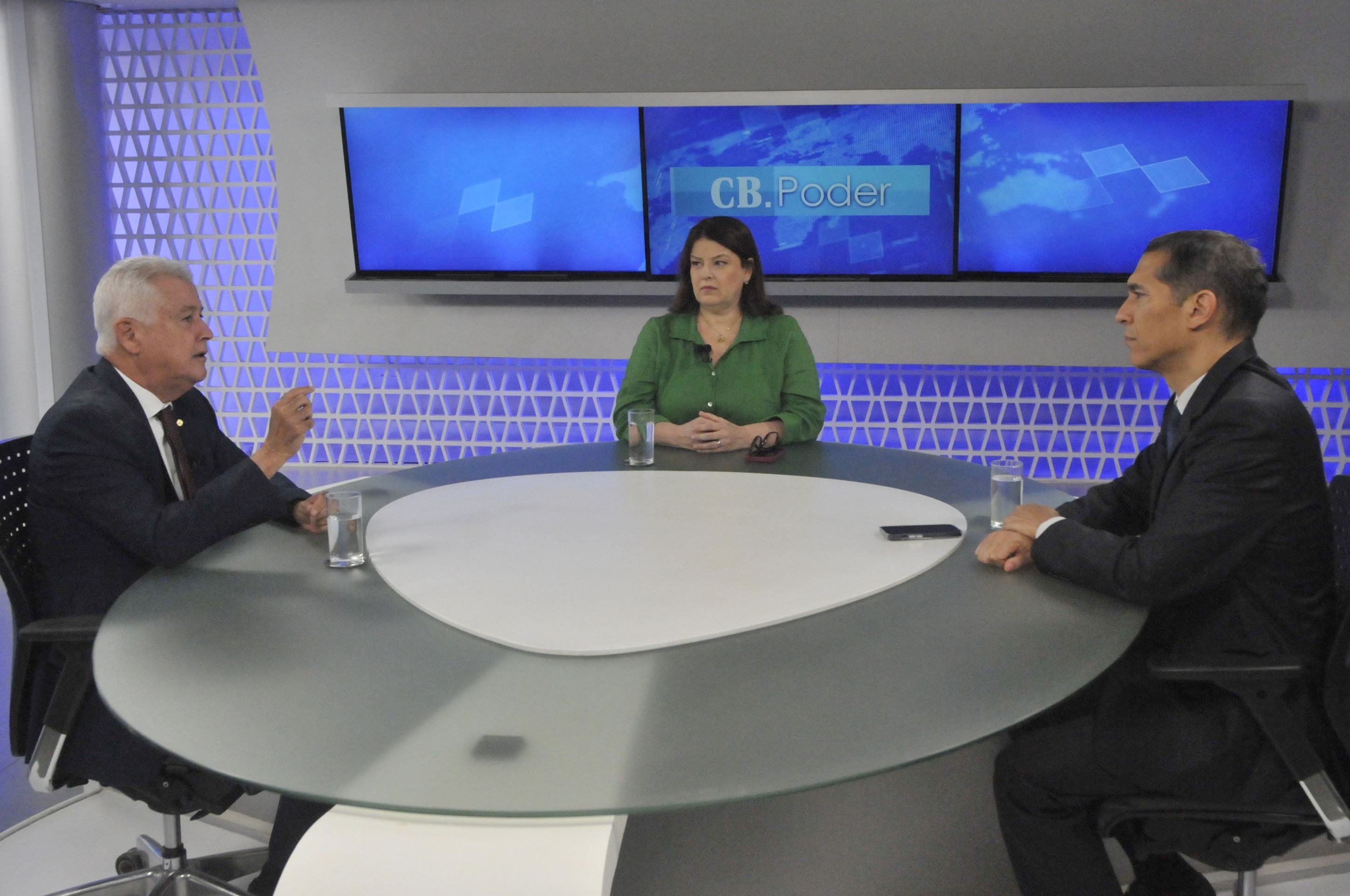 Rollemberg tem 116 votos para instalar CPI do Master; faltam 55