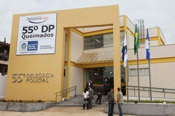 Polícia Civil prende padrasto que assassinou enteado de dois anos em Queimados
- (crédito: Reprodução/Polícia Civil do RJ) Polícia Civil prende padrasto que assassinou enteado de dois anos em Queimados
- (crédito: Reprodução/Polícia Civil do RJ)