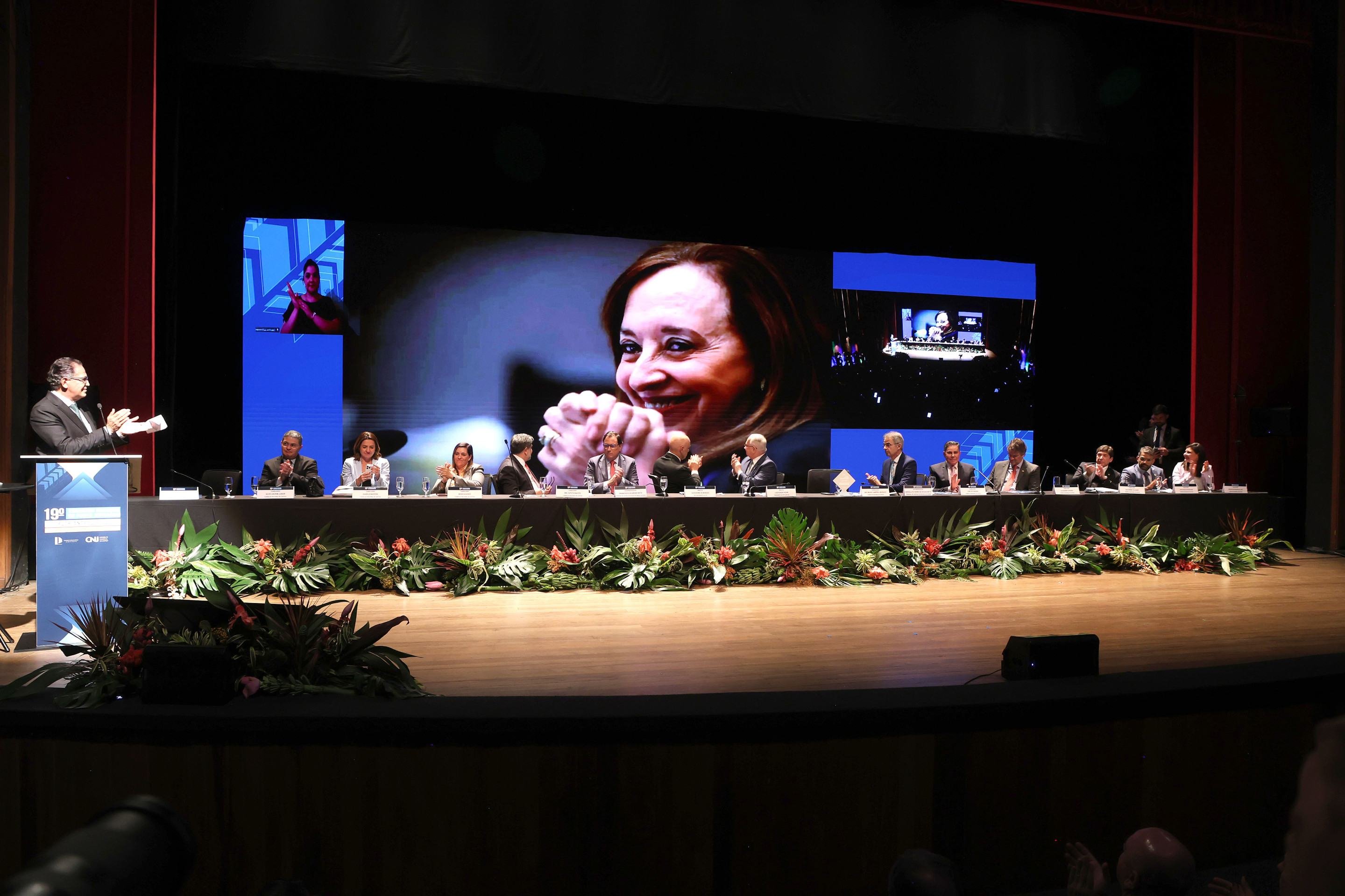 Encerramento do 19&ordm; Encontro Nacional do Poder Judici&aacute;rio com homenagem a Assusete Magalh&atilde;es  