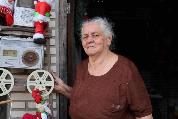  Angelina Barbosa, 73, diz que no lar a ceia é feita como em casa de família
      