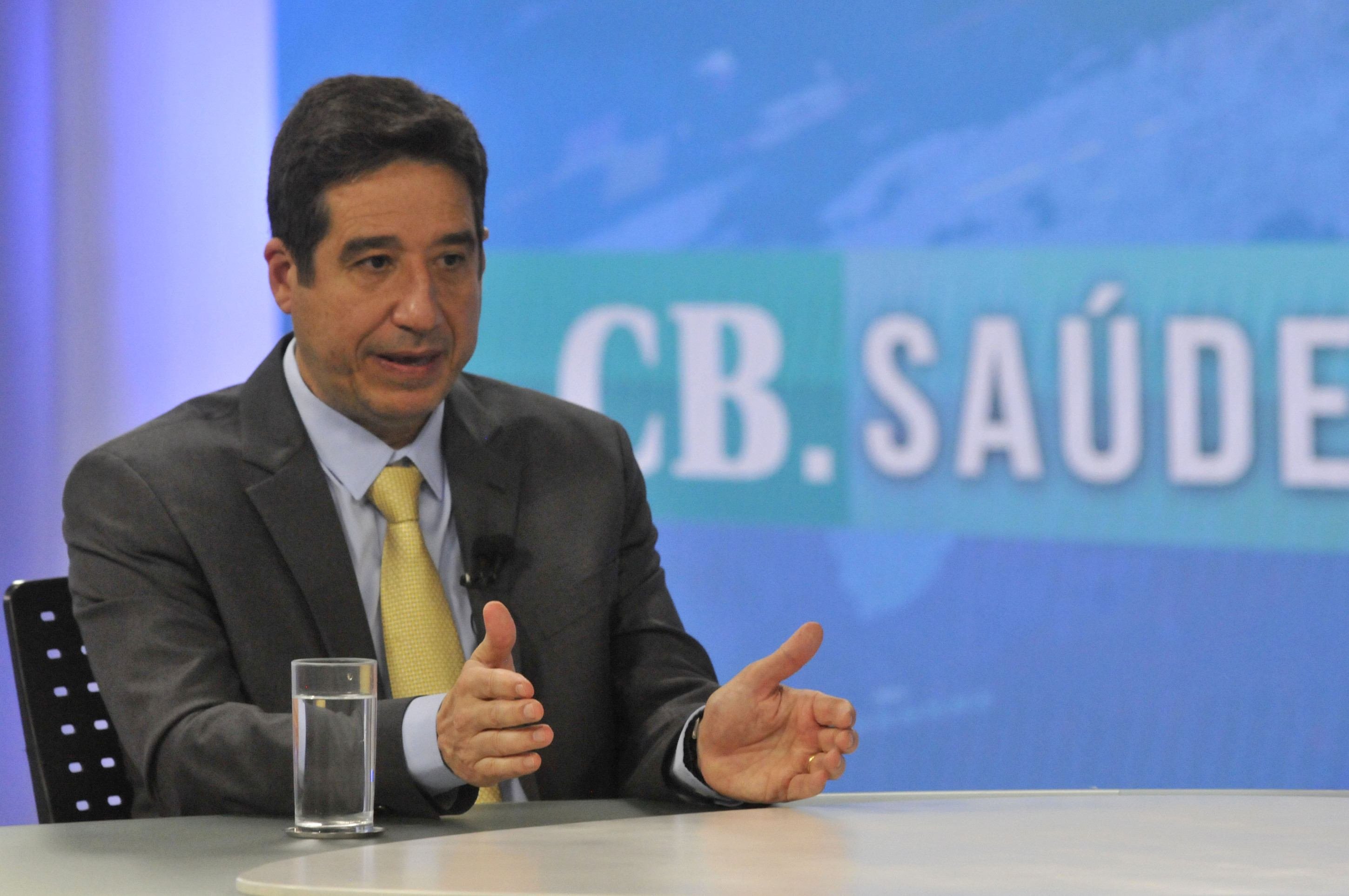 A cada três casos de câncer, um é de pele, alerta médico