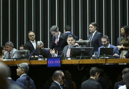 Alcolumbre preside sessão do Congresso que aprovou a LDO com regra para antecipar liberação de emendas parlamentares em ano eleitoral -  (crédito: Saulo Cruz/Agencia Senado)