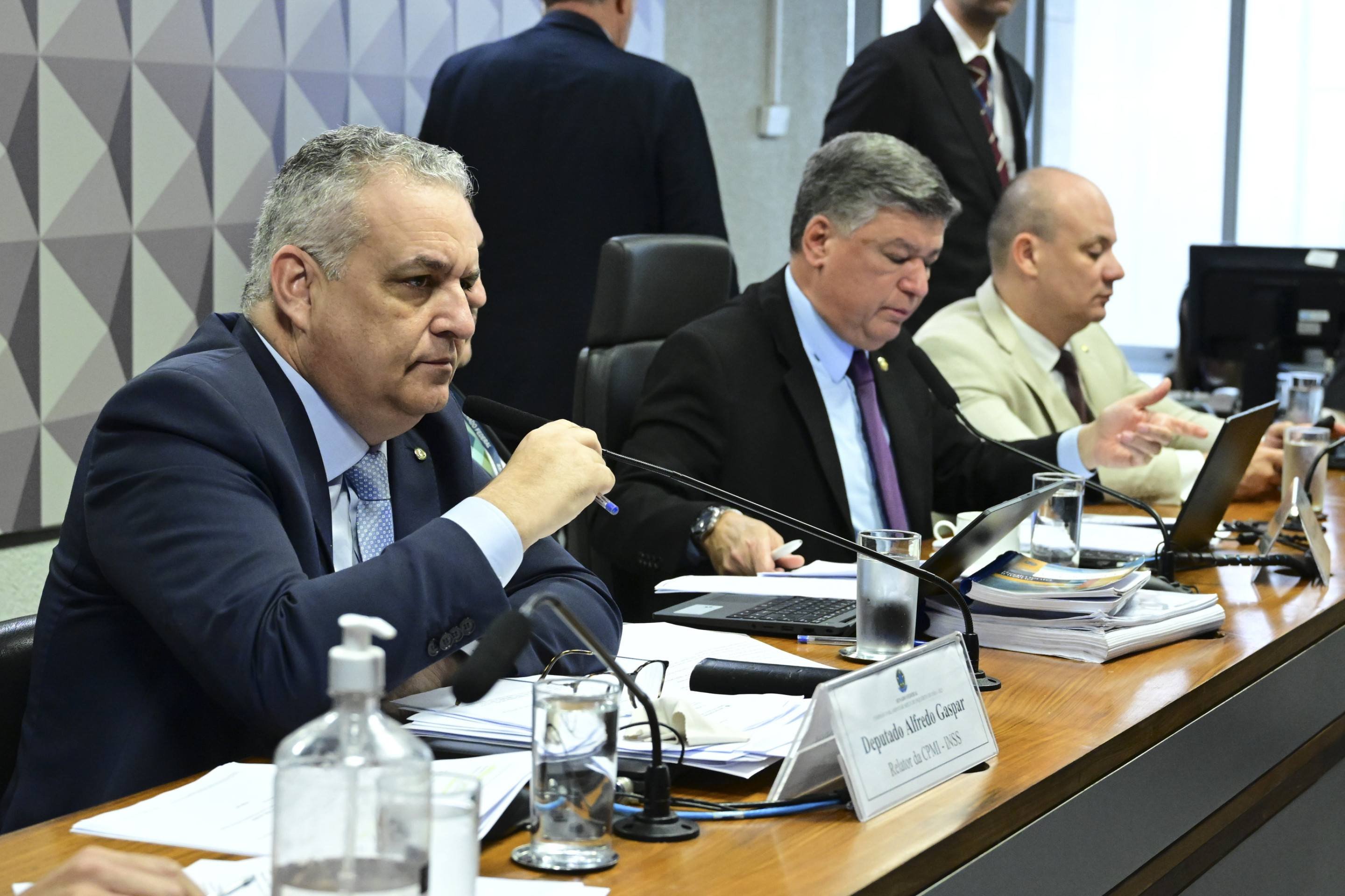 CPMI do INSS encerra ano com depoimento de dirigente da Amar Brasil