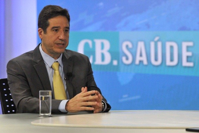  04/12/2025 Crédito: Marcelo Ferreira/CB/D.A Press. Brasil. Brasília - DF -  Carlos Barcaui, presidente da Sociedade Brasileira de Dermatologia, é o entrevistado do CB.Saúde -  (crédito:  Marcelo Ferreira/CB/D.A Press)