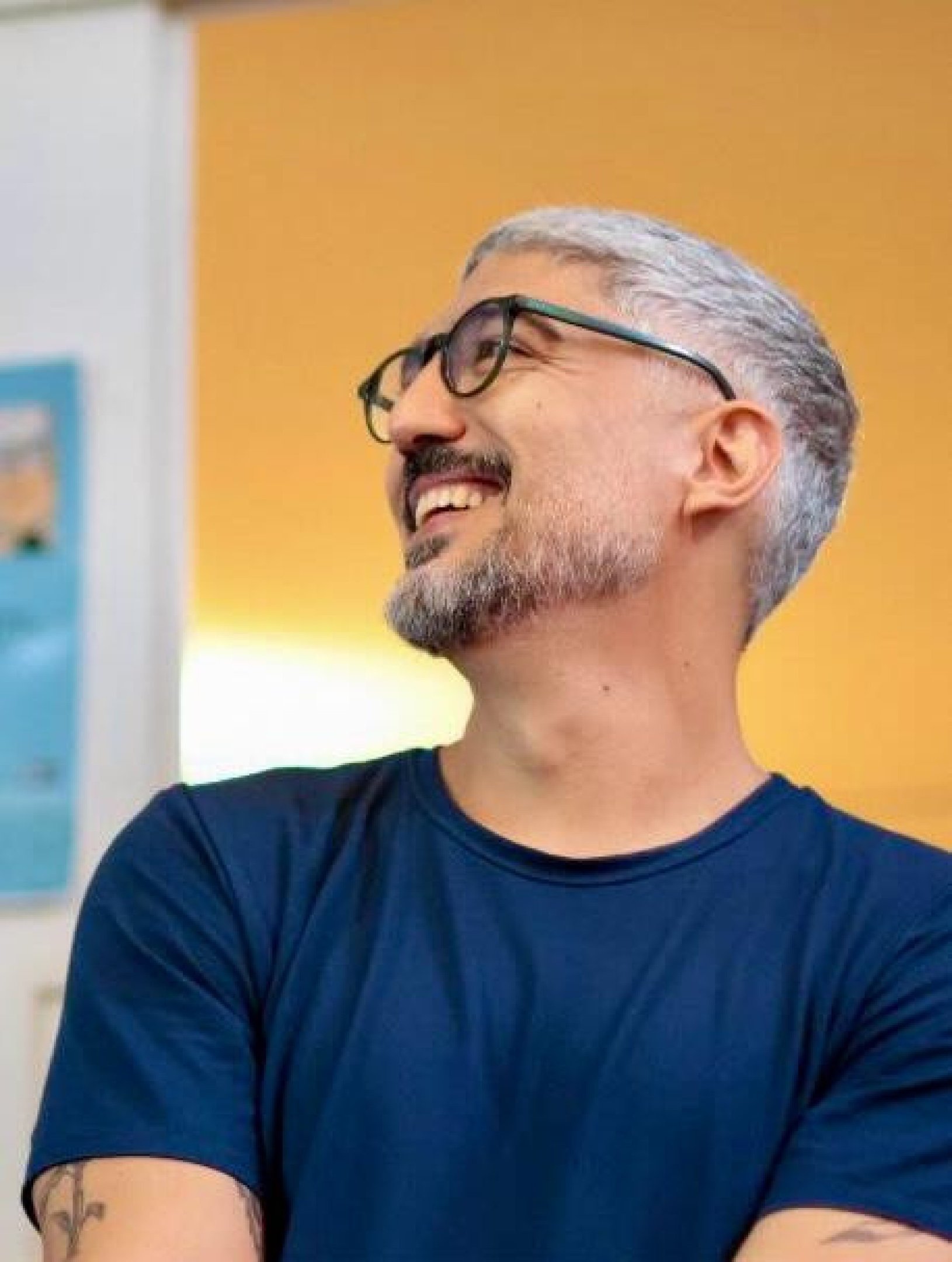 Artista Pedro Sangeon,  criador do Gurulino