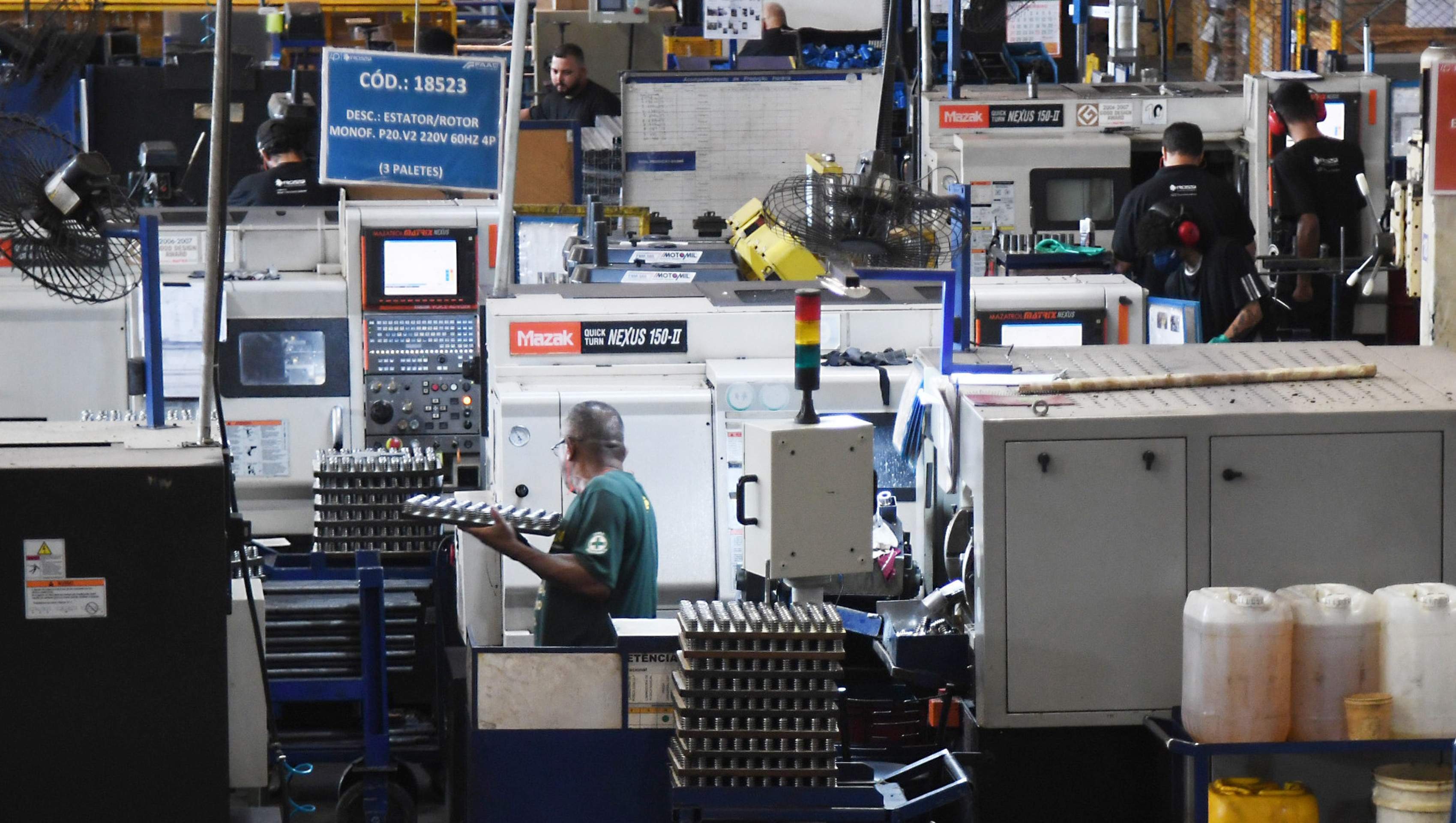 Preço da matéria-prima na indústria dispara com guerra no Irã, diz CNI