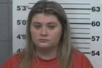 Trinity Poague, de 20 anos, é acusada de matar o filho do namorado por querer construir uma nova família com o parceiro -  (crédito: Reprodução/Sumter County Sheriff's Office)